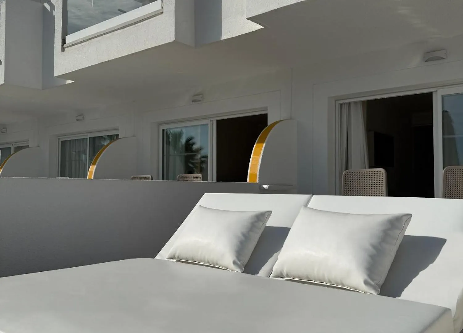 Отель Blau Punta Reina Cala Mandia  4*, Cala Mandia (Mallorca) Испания